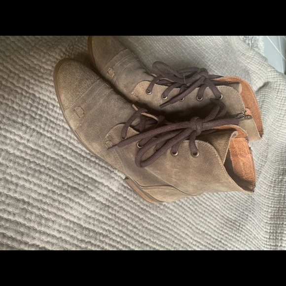 Born boots - Picture 3 of 6